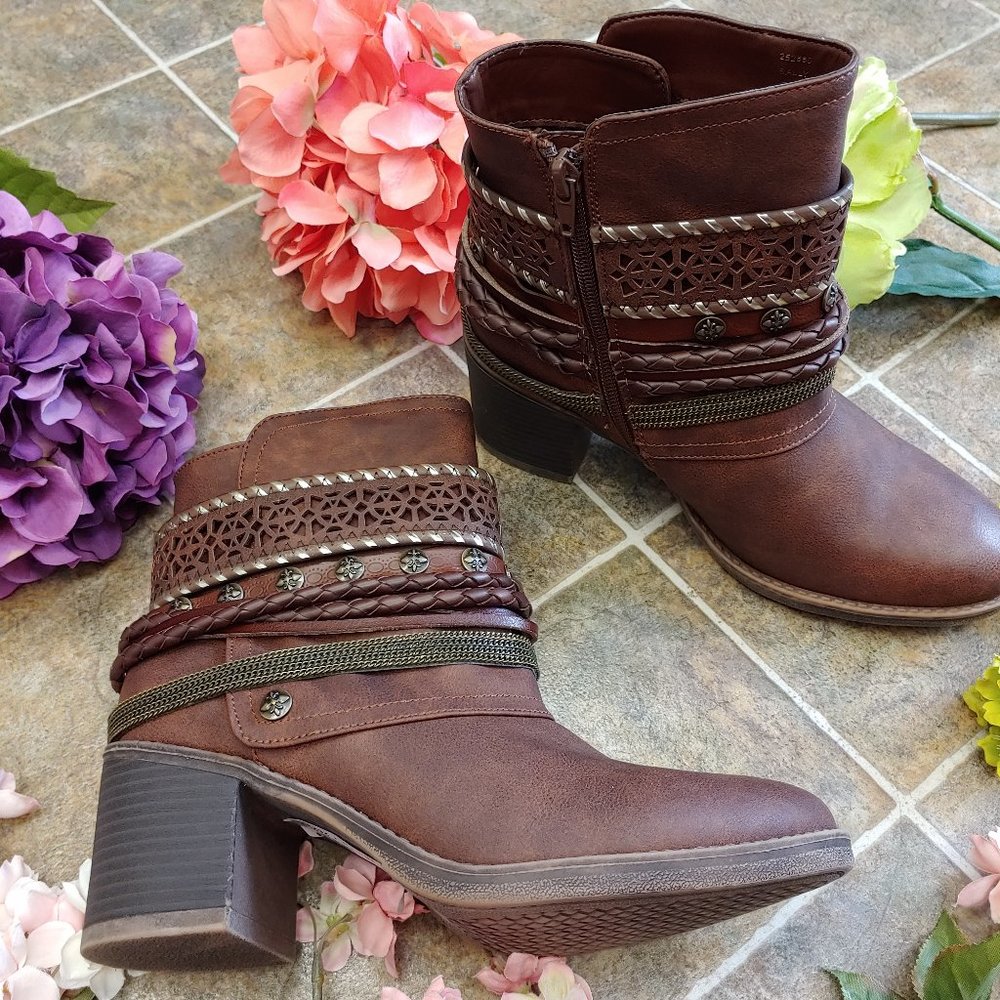 B52 By Bullboxer - Brown Ankle Boots -  Size 8